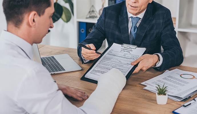 Professional consultation regarding compensation claim of a worker
